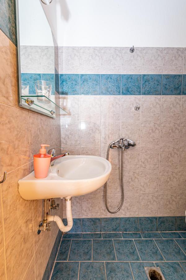 Skioni Studios Nea Skioni Bagian luar foto
